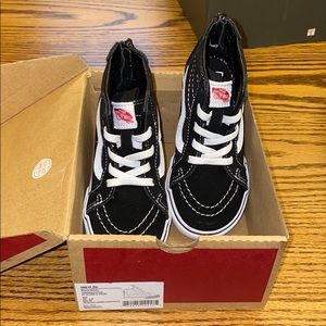 Size 9 vans. Never worn